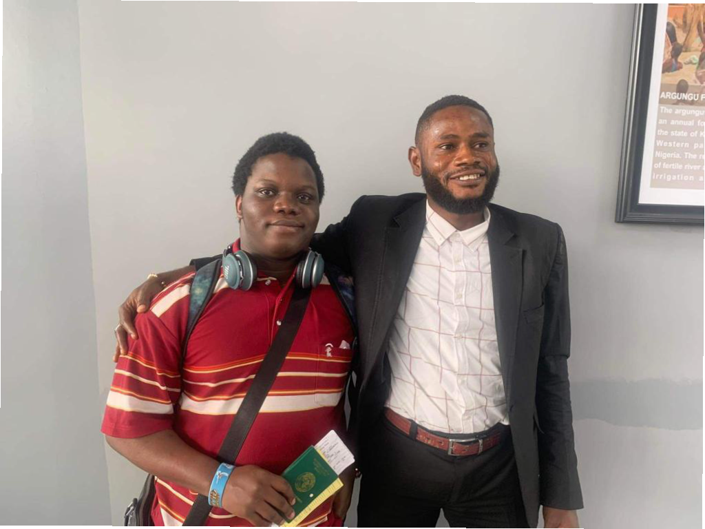 Connect MyUni students together on campus